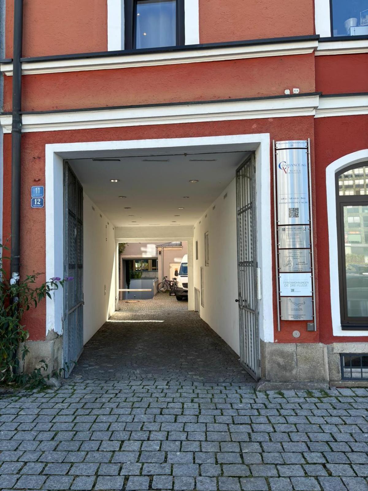 Wohnung Donau - Im Zentrum, Kueche, Parkplatz, Ruhig Gelegen Пасау Екстериор снимка